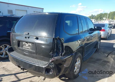2005 GMC Envoy Denali z USA, uszkodzony, nr VIN 1GKET63M952321999